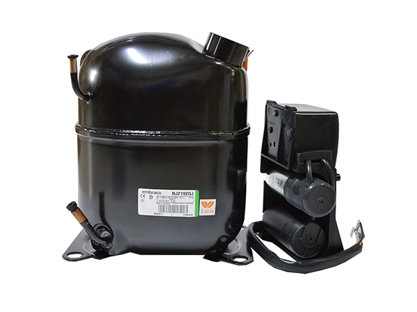 與活塞式制冷壓縮機比較，螺桿式制冷壓縮機有哪些特點?